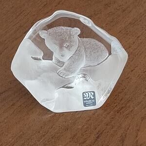 1994 MATS JONASSON Sweden Full Lead BEAR Cub Clear Glass Paperweight